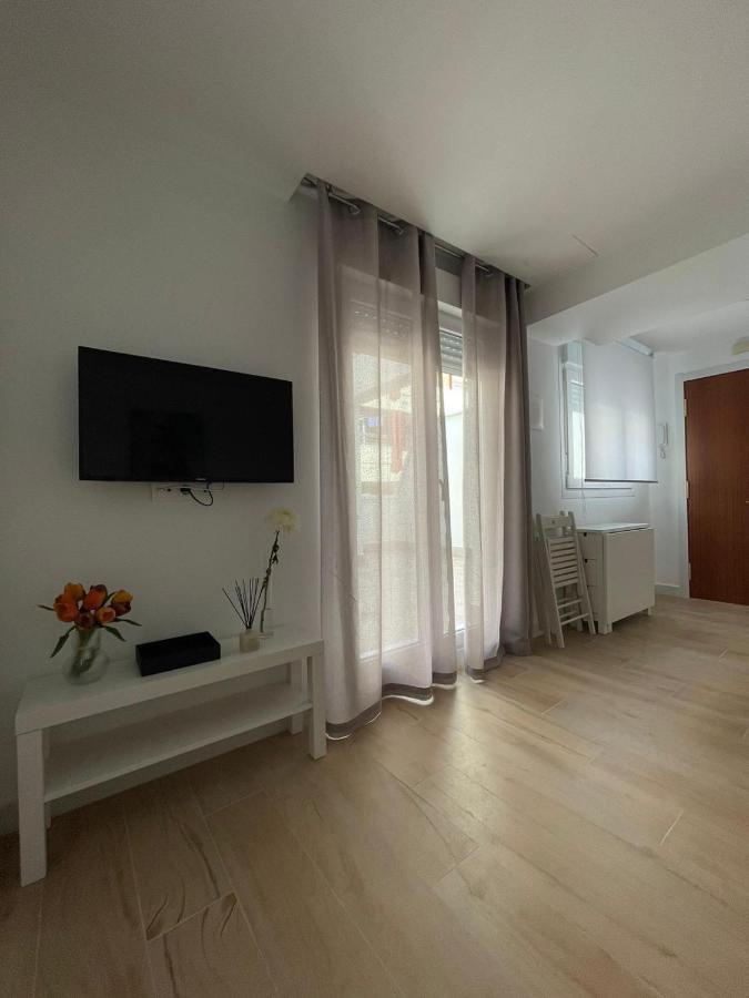 Apartamentos La Hormiga Deluxe Adra Exterior foto