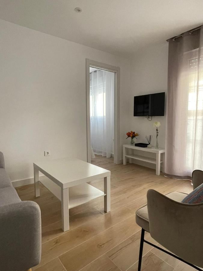 Apartamentos La Hormiga Deluxe Adra Exterior foto